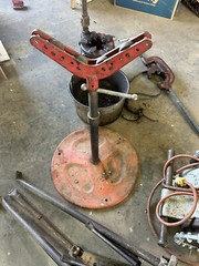 RIDGID 15682 Pipe Threading Machine And Accessories