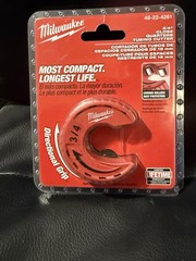 Milwaukee 48-22-4261 3/4&Prime; Close Quarters Tubing Cutter &ndash; Brand New NIB