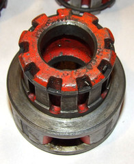RIDGID 00-R MANUAL PIPE THREADER RATCHET HEAD & 6 DIES! 1, 3/4, 1/2, 3/8, 3/16&Prime;!