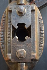 Heavy Cast Iron & Steel Vintage Reed Mfg. Co. & Armstrong Pipe Threading Tool