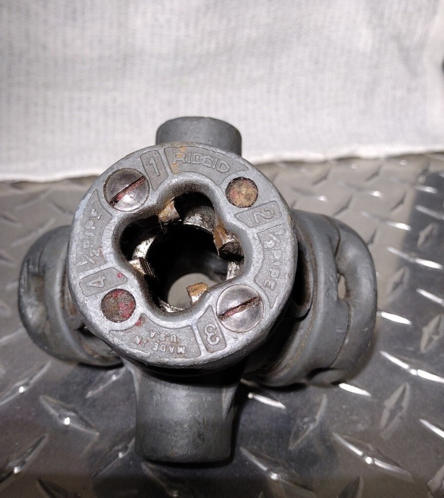 Ridgid No. 30-A 3-Way Pipe Threader 1/2&Prime; x 3/4&Prime; x 3/8&Prime;