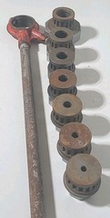 Nye No. 60 Triad Ratcheting Head 740 Pipe Threader & Die Set 1/4&Prime; To 1 1/4&Prime; Dies