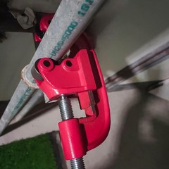 DOMINOX Tubing Cutter 1/4&Prime; .O.D to 1-5/8&Prime; .O.D Heavy Duty Pipe Cutter