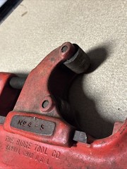 Ridged No. 4-S Heavy Duty 2- 4&Prime; Pipe Cutter Elyria Ohio U.S.A.
