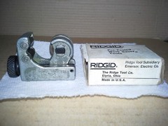 Ridgid No. 104 Tubing Cutter 3/16&Prime; to 15/16&Prime; OD &ndash; 5-24mm w/Box. VGC