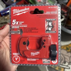Milwaukee 48-22-4251 1 in Mini Copper Tubing Cutter