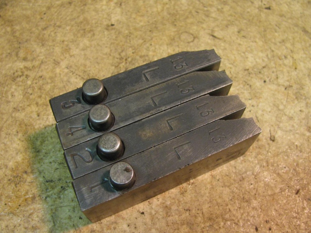 Beaver A-B-77 1/2&Prime;-13 Left Hand Bolt Dies Mono Die Head Model A & B Threaders