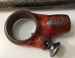 RIDGID 00-R Manual Ratchet Head & Handle &ndash; Pipe Threader Dies 1/2&Prime; And 3/8&Prime;