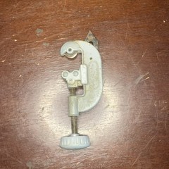 General Tools No.120 Screw Metal Pipe Tubing Conduit Cutter 1/8&Prime; to 1-1/8 OD
