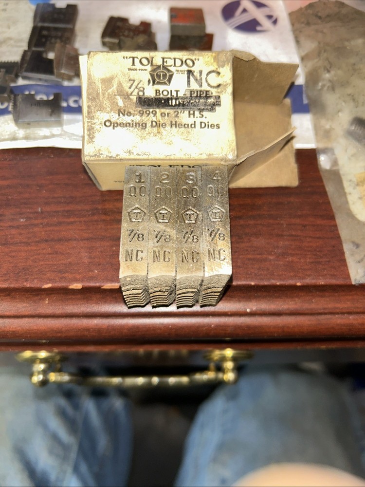 Toledo Beaver Die 7/8-9 Bolt Dies for No. 999 or 2&Prime; H.S. Opening Die Head Dies