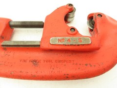 Ridgid 4-S Heavy Duty Pipe Cutter 2&Prime;-4&Prime; Capacity Accepts Extension for 2 Man Use
