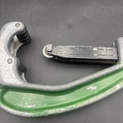 RIDGID No. 154 Quick Acting Pipe Tubing Cutter 1-7/8&Prime; &ndash; 4-1/2&Prime;