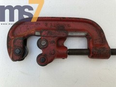 MCC NO.2 HEAVY DUTY PIPE CUTTER 2&Prime; SIZE