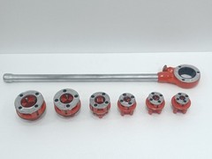 RIDGID 11 R BSPT MANUAL PIPE THREADER SET WITH RATCHET USA ACCESSORIES AS SHOWN