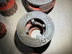 Ridgid 12R manual pipe threader Set 1/4-2&Prime; NPT & 00R with Ratchets 10 pieces ￼
