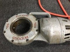 Ridgid 700-T2 Power Drive Pipe Threader Electric Handheld Threading Machine