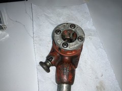RIDGID NO. 00R PIPE THEADER WITH 18&Prime; HANDLE PLUS 1/2&Prime; DIE &ndash; U.S.A.