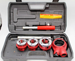 Central Forge Pipe Thread Kit Item # 94101 &ndash; 5-Piece Set, 3 Dies: 1/2&Prime;, 3/4&Prime;, 1&Prime;