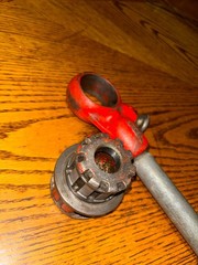 RIDGID 00-R 1/2&Prime; PIPE THREADER DIE HEAD w/ RIDGID RATCHET HANDLE A FREE SHIP