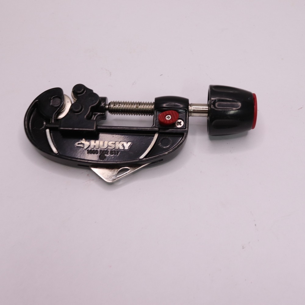 Husky Quick-Release Tube Cutter 1-1/8" 1000 002 517