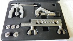BLUE-POINT TUBE CUTTING AND DOUBLE FLARING TOOL SET #TF528E
