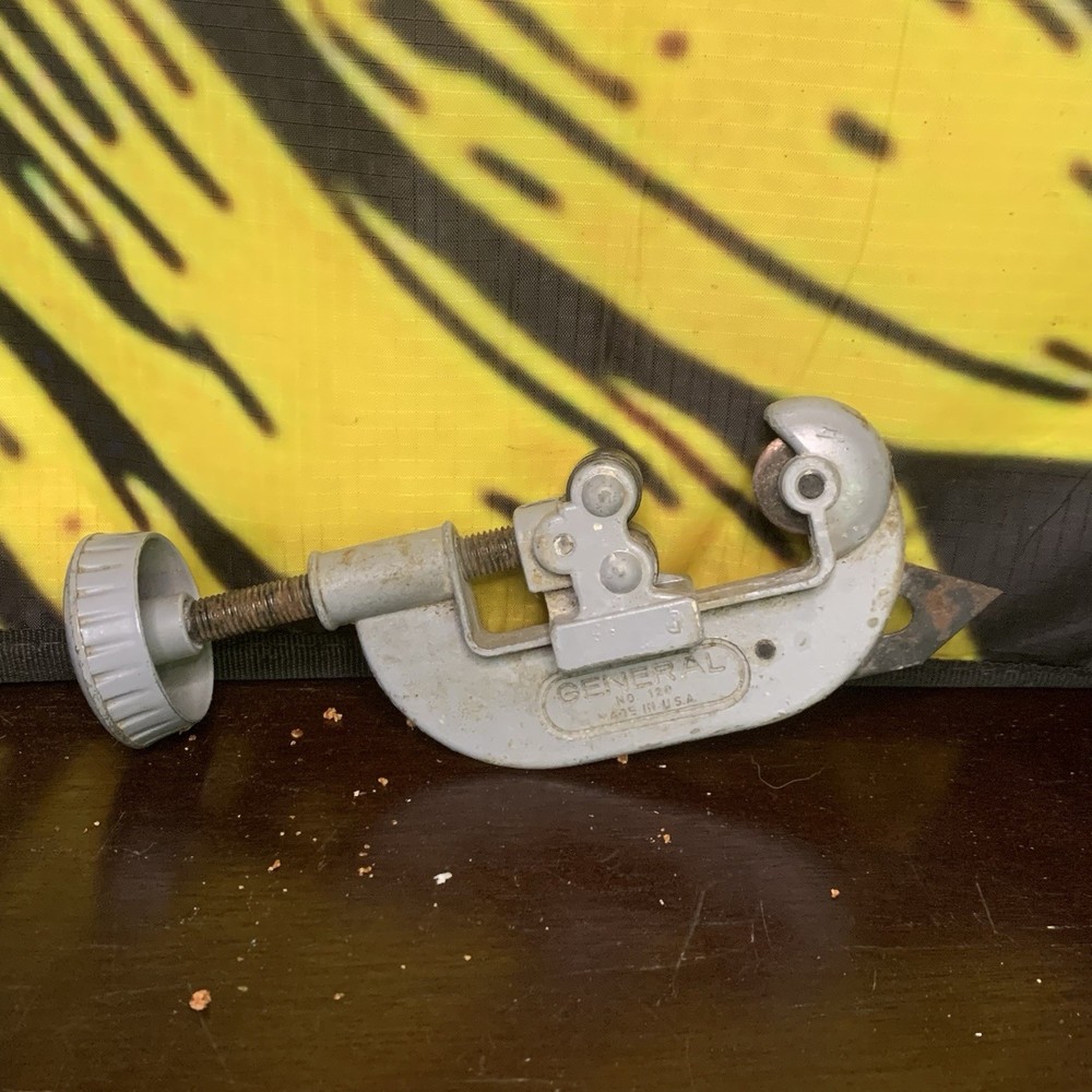 General Tools No.120 Screw Metal Pipe Tubing Conduit Cutter 1/8&Prime; to 1-1/8 OD