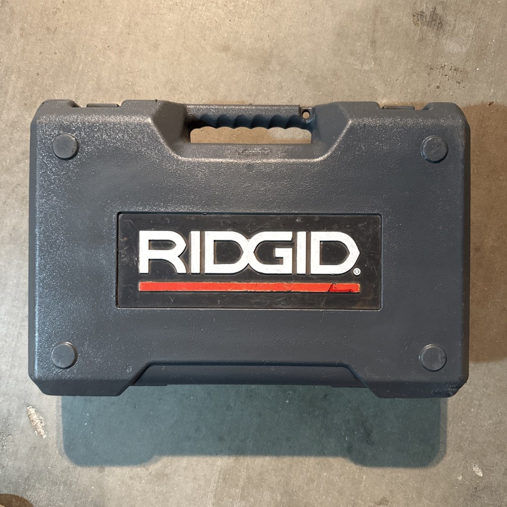 Ridgid 100-B Compact Press Tool Kit w/ 1/2&rdquo;-1&rdquo; Compact Jaws.