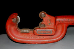 Rigid 2A/202 Heavy Duty No. 1-2 Pipe Cutter Tool 1/8 in To 2 in