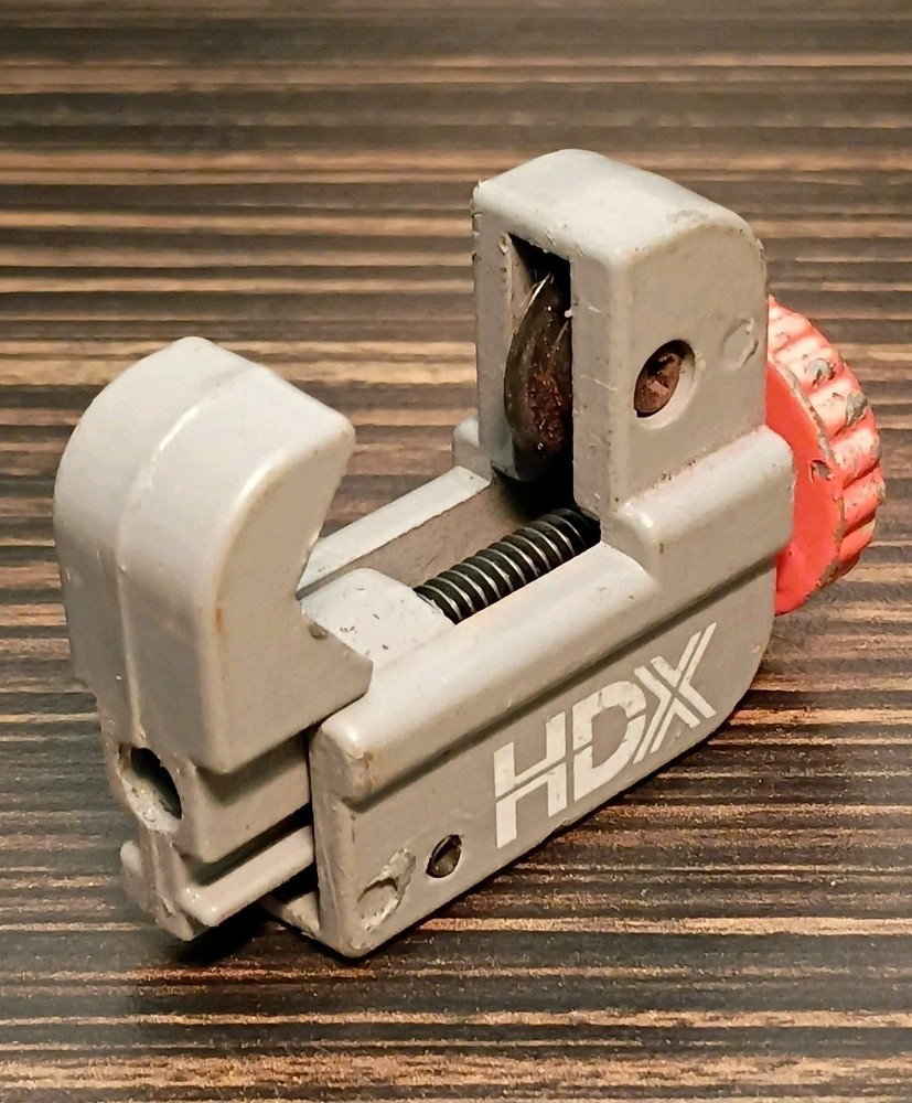 HDX Mini Tube Cutter Easy Grip Cuts 1/8&Prime;-5/8&Prime; Size Pipes .