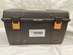 REHAU EVERLOC DELUXE PEX TOOL KIT, 1/2 TO 1 1/4 IN.
