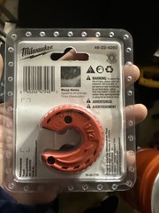 New Milwaukee Tool 48-22-4260 1/2&Prime; Close Quarters Tubing Cutter (E6)