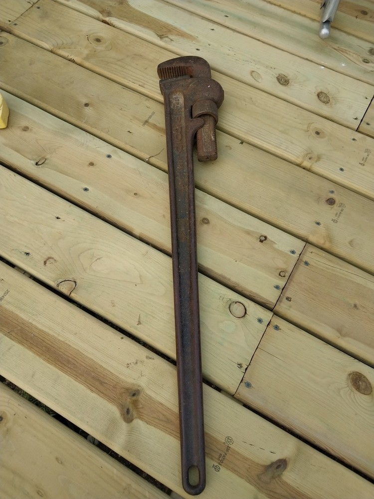 Ridgid 36&Prime; Heavy Duty Pipe Wrench Ridge Tool Co. Elyria Ohio USA Vintage