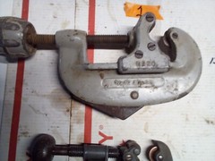 Rigid Pipe Cutter #000 1/8&Prime; to 1&Prime; OD Pipe Cutter& #20 5/8-2 1/8