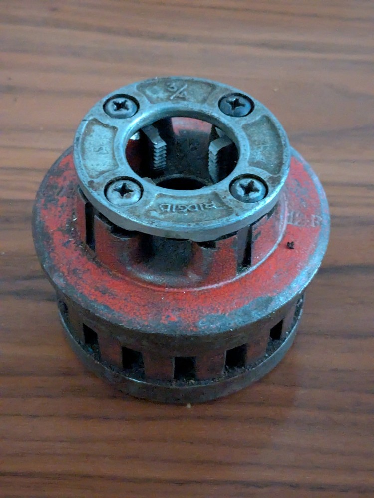 Ridgid Tool 37395 12-R 3/4&Prime; NPT Pipe Threader Die Head with dies