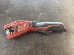Milwaukee 2471-20 M12 Cordless Copper Tubing Cutter (1093088)