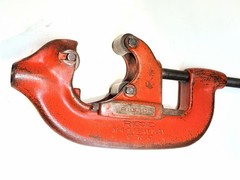 Ridgid No. 4-S Heavy Duty Pipe Cutter, 2&Prime; to 4&Prime; Pipe Used / Works Good #7