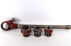 RIDGID 00R Pipe Threader Die Head Set with Ratchet, 3/4&Prime;, 3/8&Prime; & 1/4&Prime; 00-R