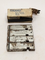 Ridgid Universal Style Bolt Threader Dies 7/8-9 UNC