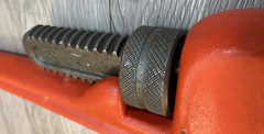 Pipe Wrench 18&Prime; in Overall Length Orange Paint &ndash; used a few times &ndash; EUC &ndash; Steel
