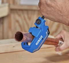 KOBALT Screw Feed 1-1/8&rdquo; Copper Tube Cutter (A1)