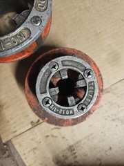 2 Toledo Manual Ratcheting Die Threading Head No. 12 Size: 2&Prime; And 1/2&Prime;