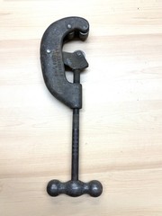 Vintage Reed Mfg Co Pipe Cutter No. 12 cuts 1/8&Prime;- 2&Prime; Saunders / Erie, PA USA