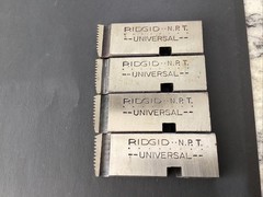 NEW NOS RIDGID 47750 Alloy Steel Universal Die Set 1&Prime; &ndash; 2&Prime; NPT Right Hand