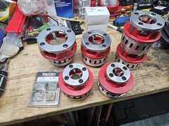 RIDGID 37835 1&Prime; NPT Pipe Die & Milwaukee Die Head Set 1/2&Prime; 3/4&Prime; 1-1/4&Prime;