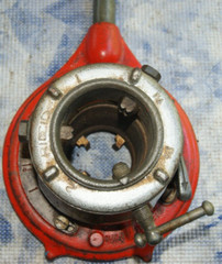RIDGID No. 65-R / C 148-1 / C 104 &ndash; 1&Prime; to 2&Prime; &ndash; PIPE THREADER &ndash; w/ HANDLE
