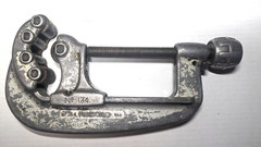 RIDGID TOOLS NO. 134 PIPE CUTTER 1-1/8&Prime; TO 4-1/2&Prime; O.D.