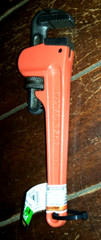Pittsburgh 8&Prime; Steel Pipe Wrench w/Cast Iron Handle &ndash; Jaw 3/4&Prime; Capacity- #39641