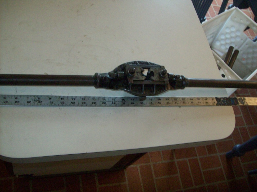 Heavy Cast Iron & Steel Vintage Reed Mfg. Co. & Armstrong Pipe Threading Tool