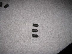 (3) Ridgid 00-R-B Bolt Die Head (3) POINTED SET SCREWS FOR DIE