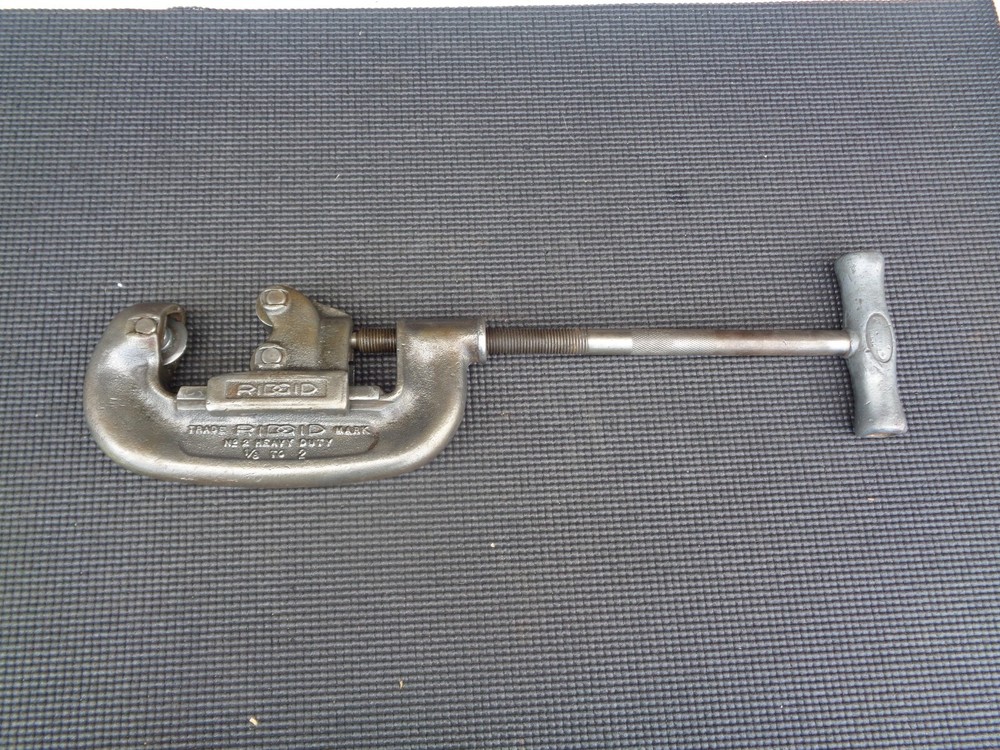 Ridgid No. 2 Pipe Cutter 1/8&Prime; to 2&Prime; Pipe